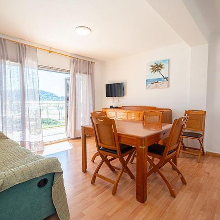 Apartamento Rhodes Vista Al Mar Apartment Росес Екстериор снимка